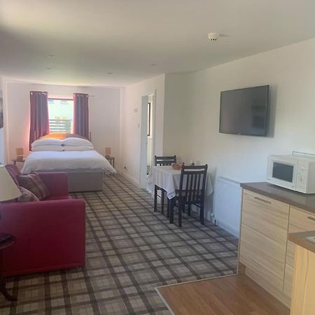 Inverness City Studio Apartment Sleeps 2 Dalneigh Exterior photo